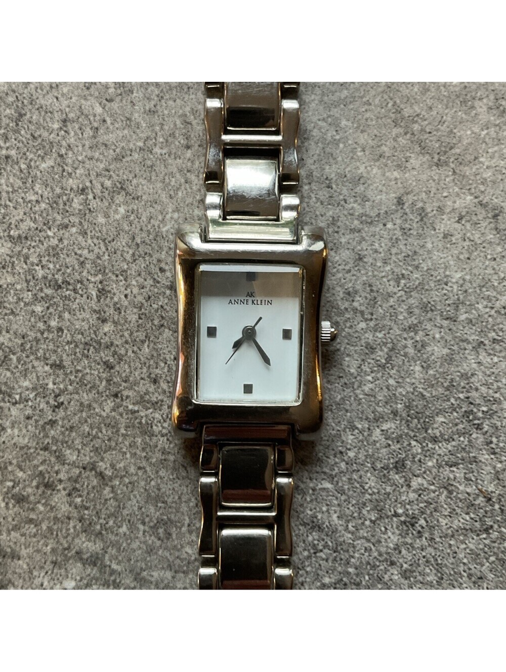 Beautiful Anne Klein Womens Tank Style Watch 20mm Silver Tone Case & Band Bin Y